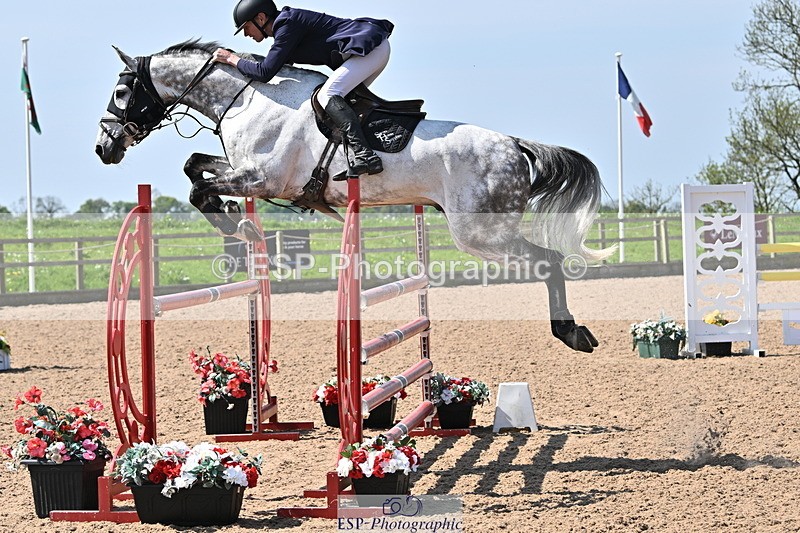 240509A-111337-01078 - Cls 9 Snr 1.20m Open