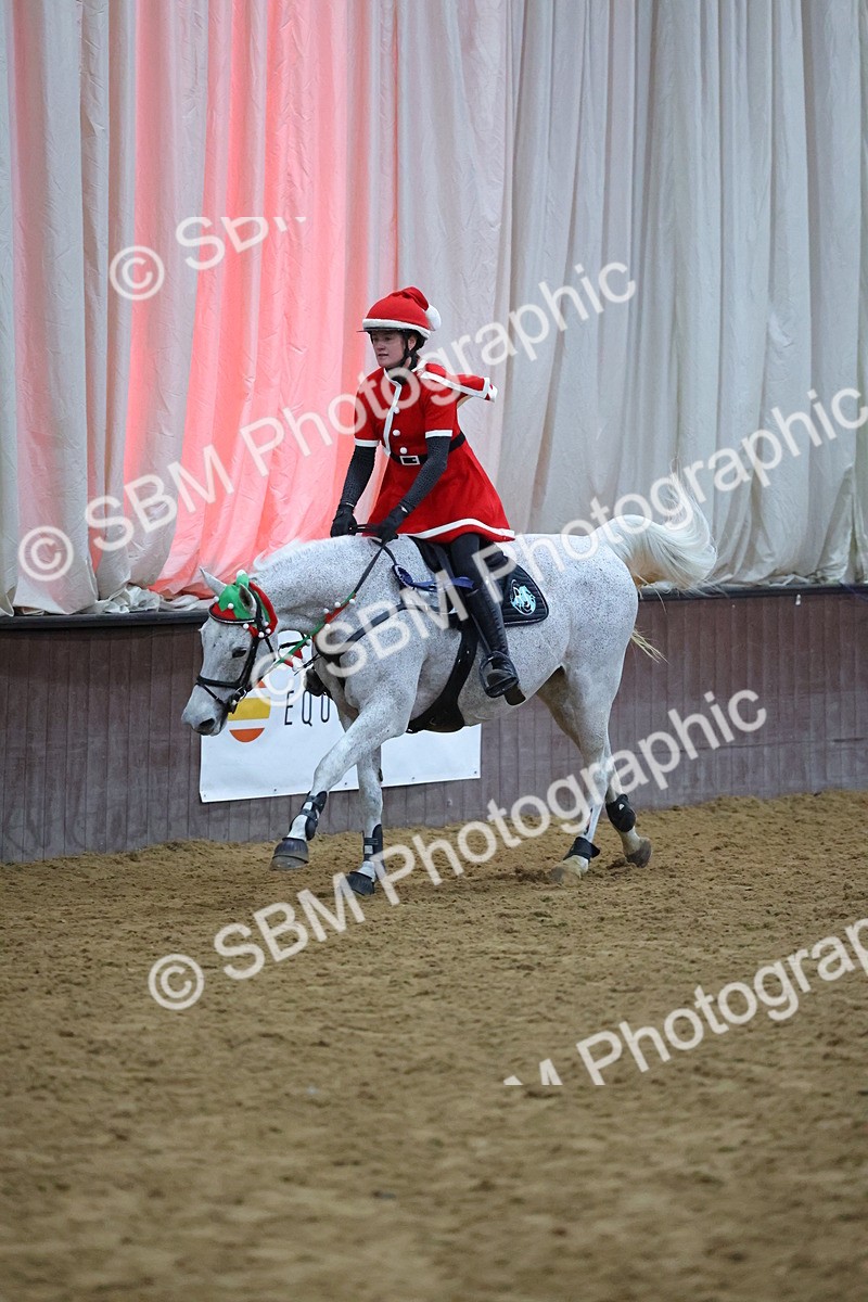 SBM_004367 - Class 20 - Pairs Relay Jumping 1.10m