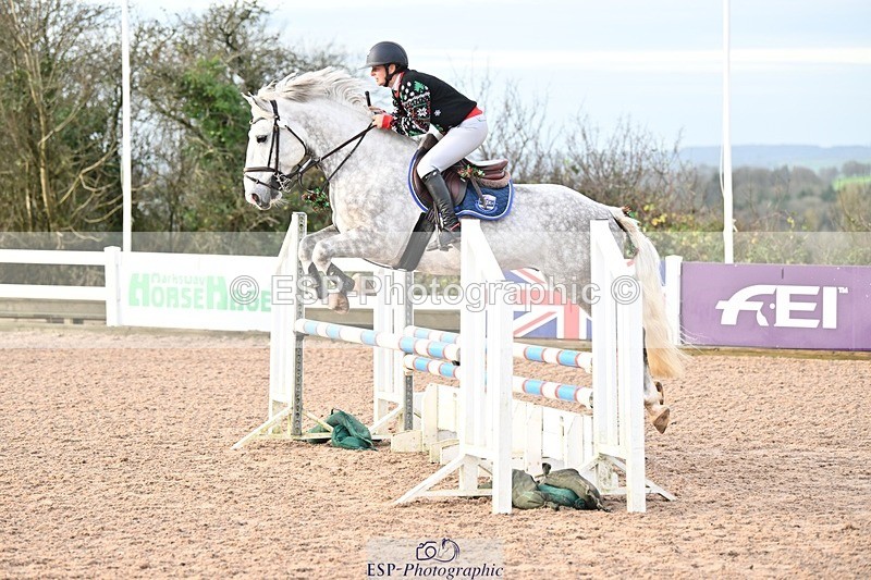 241206-094834-00090 - Cls 2 British Novice and 90cm Open