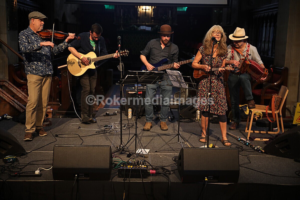 FOLK N BLUES-174 - FOLK and BLUES SEPT 2022