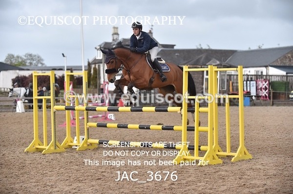 JAC_3676 - CLASS 8 Senior Newcomers/ 1.10m Open