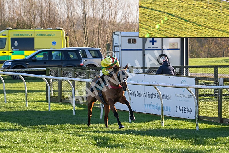 221124-Race 4-Duke Of Luckley-5139 - Race 4