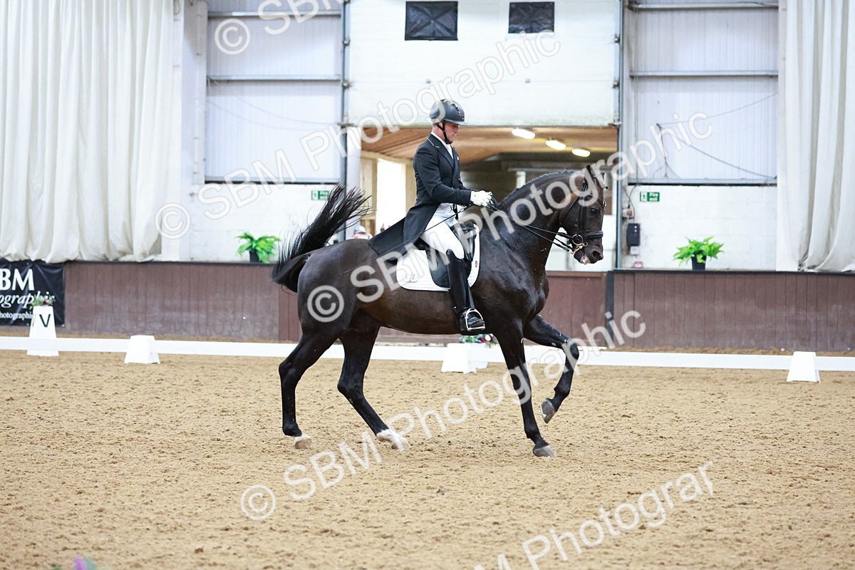 SBM_021471 - Class 14 - FEI Grand Prix - 17.40-18.34