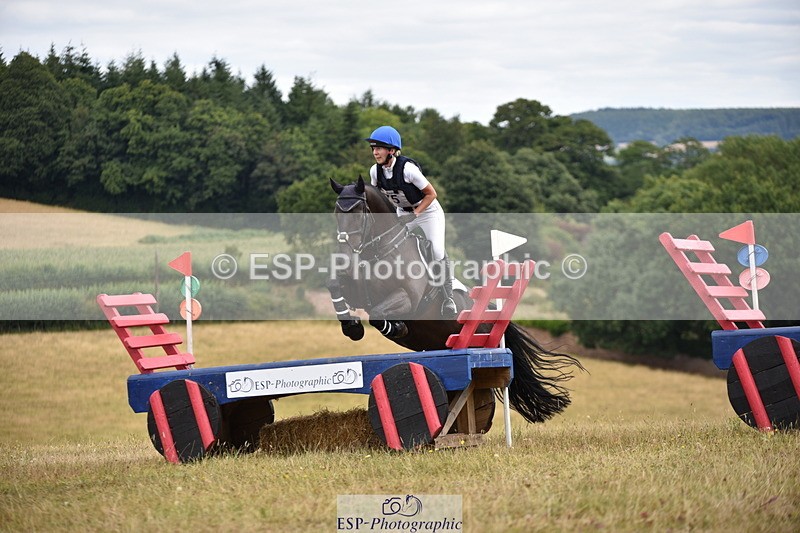 250802A-121936-03705 - B-075-Laura.Pritchard-SILKY