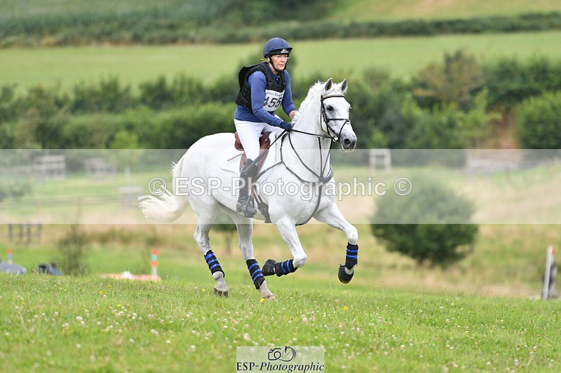 240804-131000-13702 - 455-Nicola_Horsley-Gubbins-RATHNAGREW_GREY_TEX