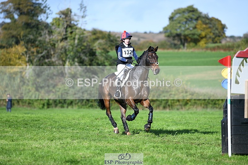 251024A-122835-11538 - B-132-Hannah.R.Jones