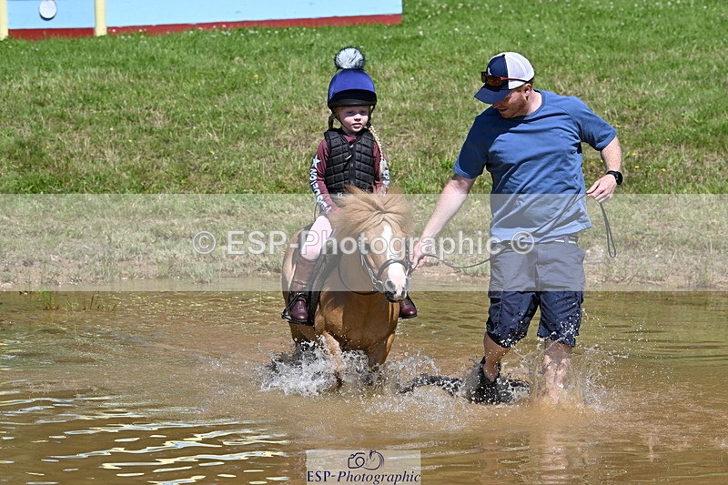 240728B-111454-01263 - Gemma's Group XC