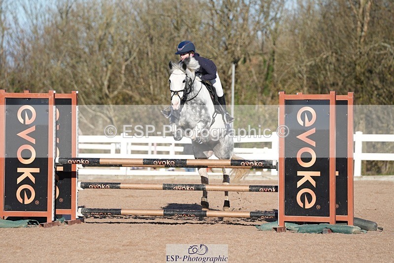 251130-112635-01071 - Cls 5 Pony Discovery & 90cm Open