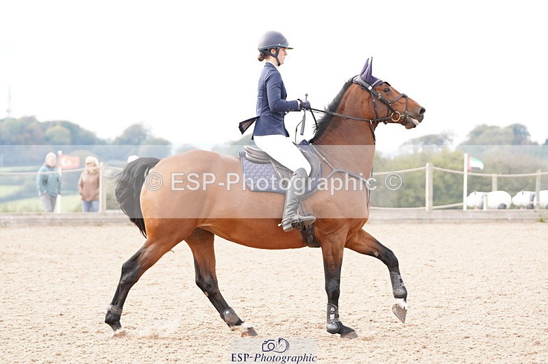 241004A-150916-00896 - Fri 04 Snr Fox & 1.20m Open