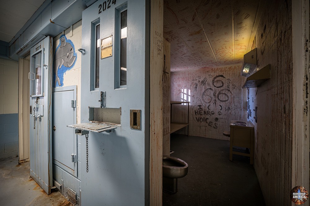 Western State Penitentiary (Pittsburgh, PA) | Incongruous - Western Penitentiary