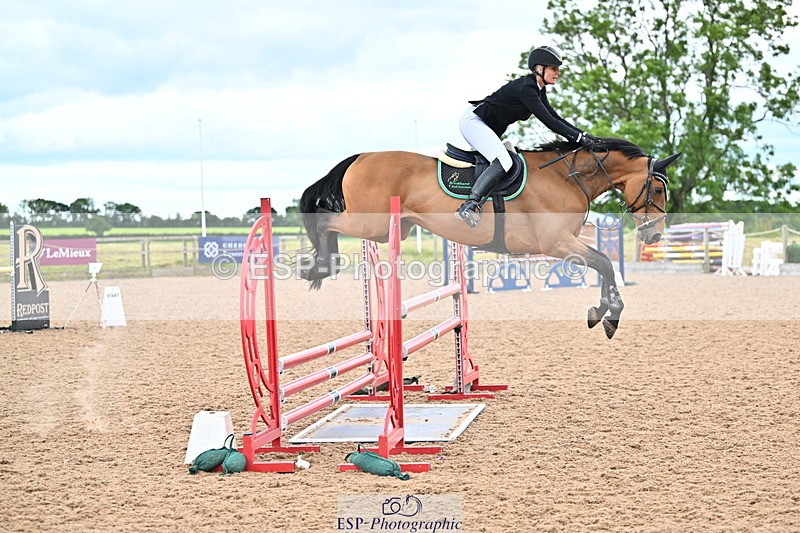 240608A-123049-02293 - Cls 4 Snr Newcomers and 1.10m Open