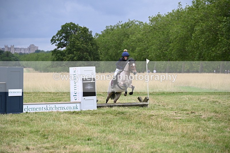 WJ6_2935 - Time at Jump 11:06 to 11:40