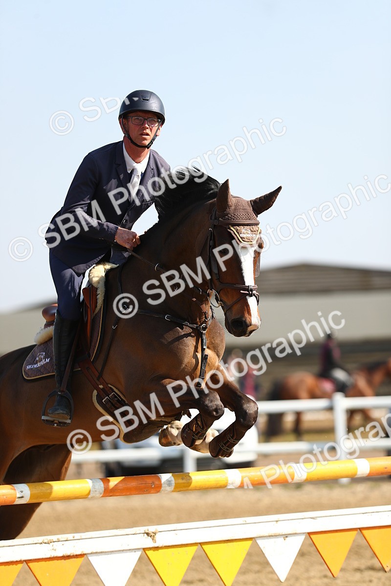 SBM_001325 - Class 5 - Senior Foxhunter - 1.20m