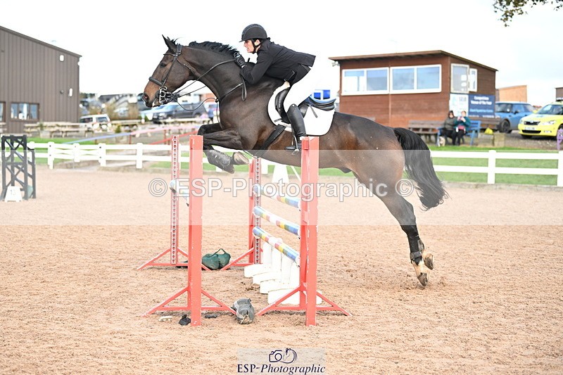 241023A-143753-01088 - Cls 4 Newcomers and 1.10m Open