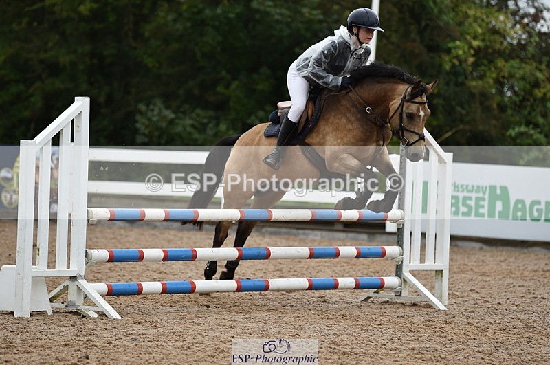 220829A-173122-00448 - 80cm Classes 5a 5b & 6