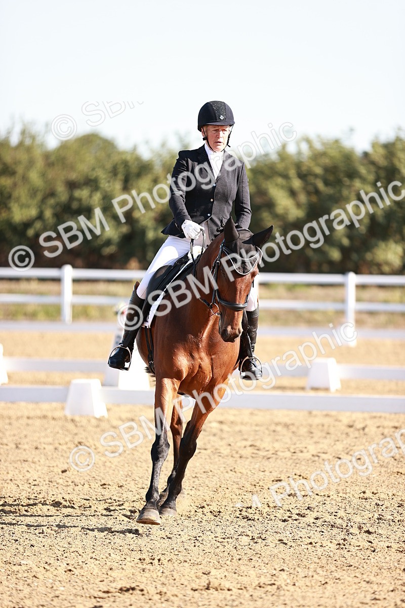 SBM_004254 - Class 12 - Novice 5 - 9.07-10.10