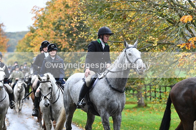 WJ5_6253 - B&B walk back for Hunt Tea !