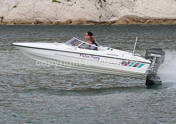 110829 PISTON HAPPY FLETCHER BRAVO IMG_3228 - Speedboats