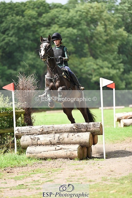 230817-135140-02084 - Kay's 1st Group - XC