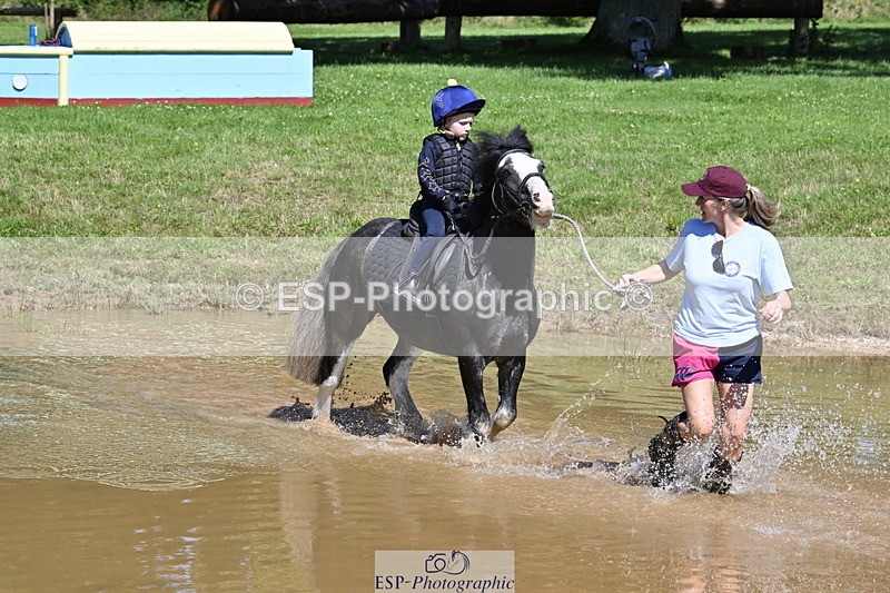 240728B-111529-01308 - Gemma's Group XC