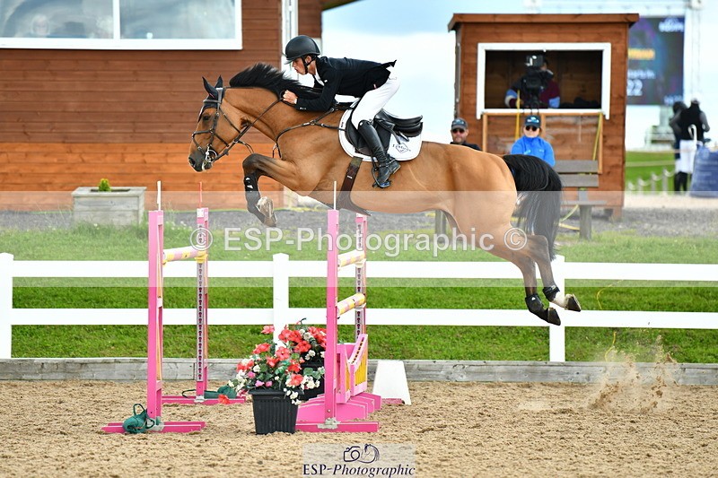 230721A-142535-06903 - Cls 22, 1 Star Gold 1.30m