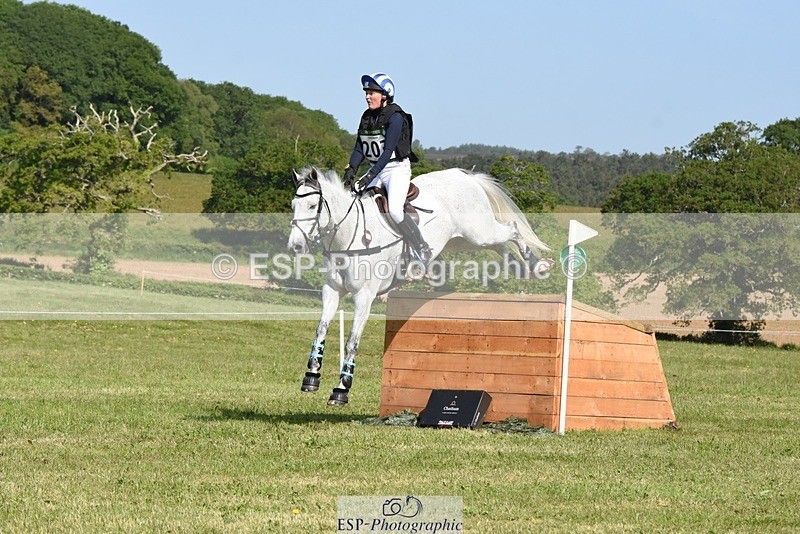 230527-094534-08102 - 203-DHI_CHILLI_START-Sophie_Hodgson-XC