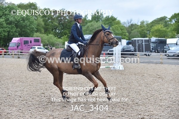 JAC_3404 - CLASS 4 Senior BritiNovice/ 90cm Open