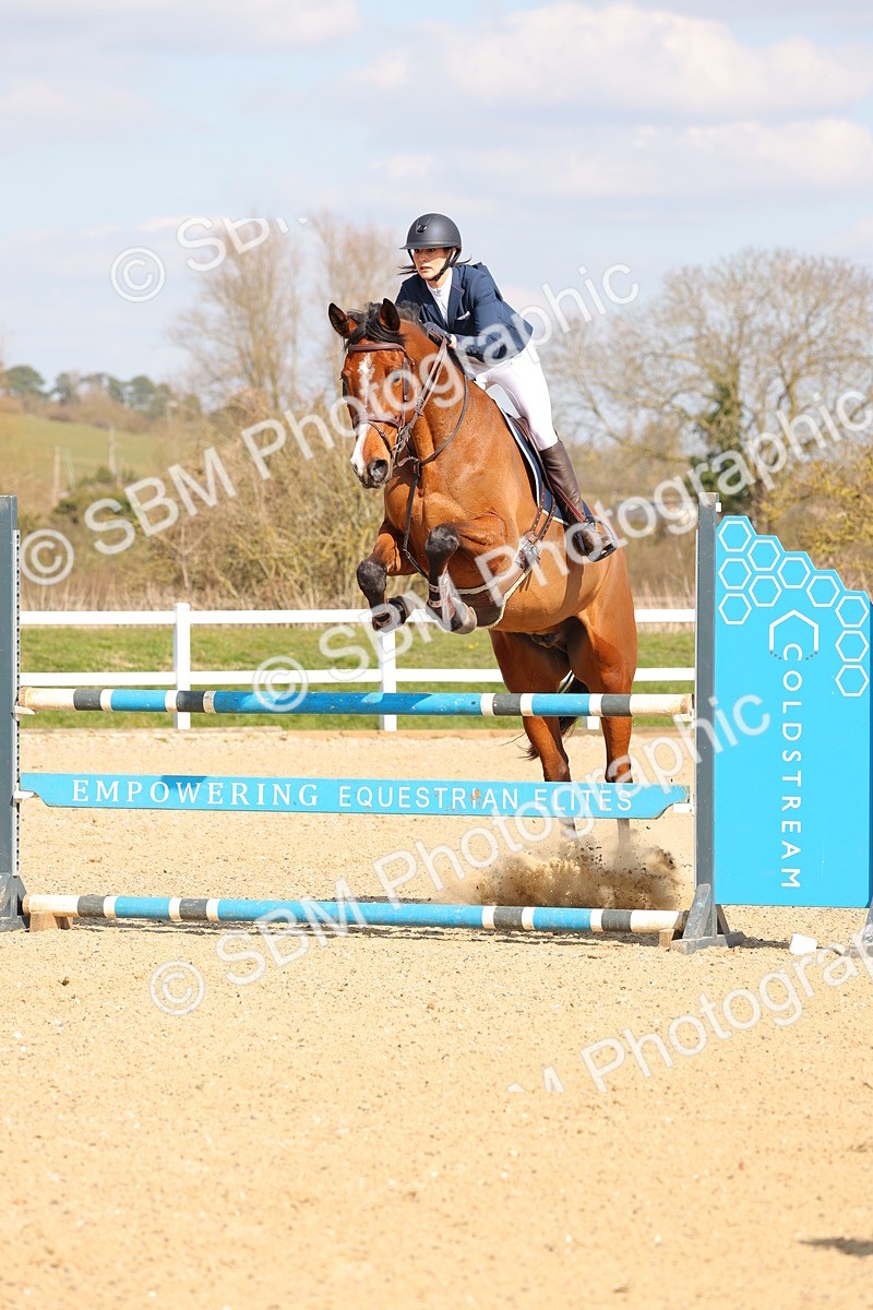 SBM_001401 - Class 4 - Senior Newcomers - 1.10m