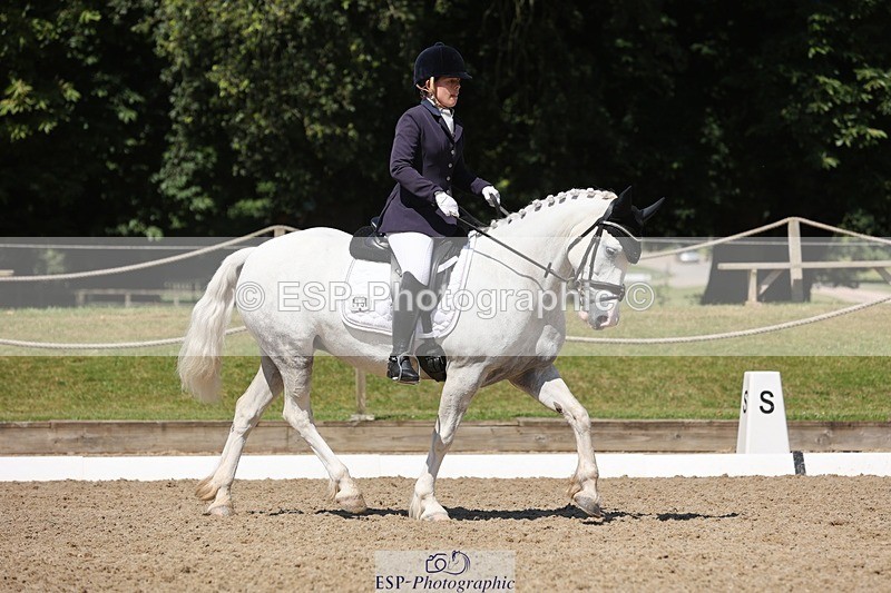 240719-111500-00924 - 215-Emma_Lomas-Hillgarth_Bombay_Saphire