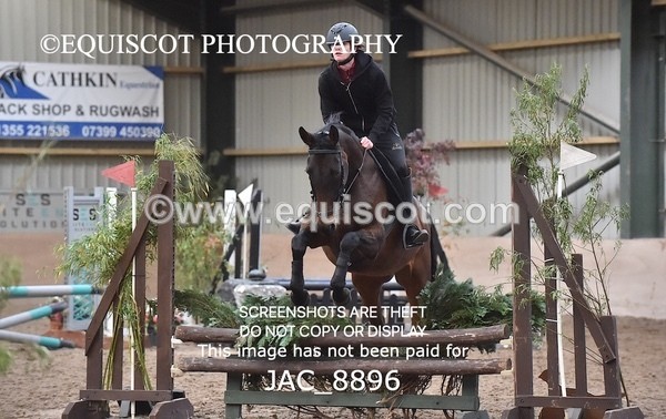JAC_8896 - CLASS 3 ARENA EVENTING BE 70