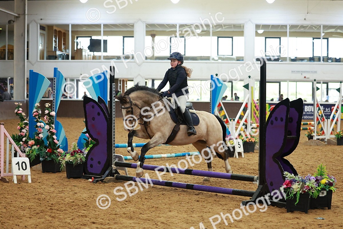 SBM_002158 - Class 3 - Horse & Hound (60cm)