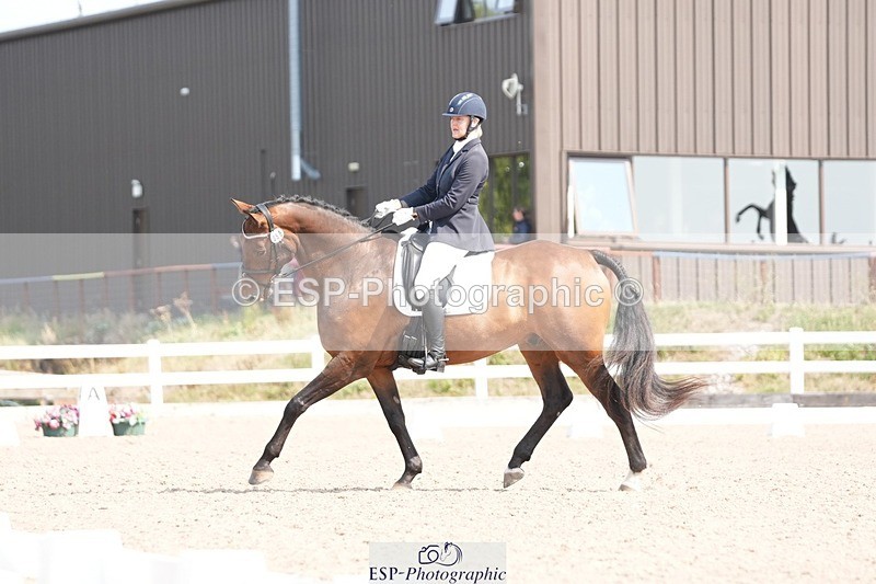 250817-114130-08862 - 058-Abigail.RousellMister.Cadbury