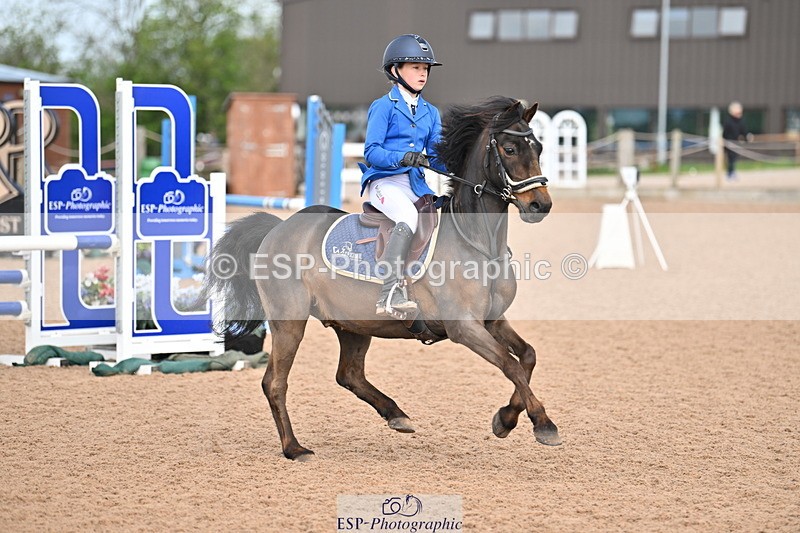 240506A-110633-08400 - Cls 3  Pony Discovery & 90cm Open