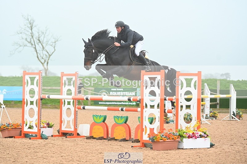 240316A-130009-03566 - Cls 15 Snr Foxhunter