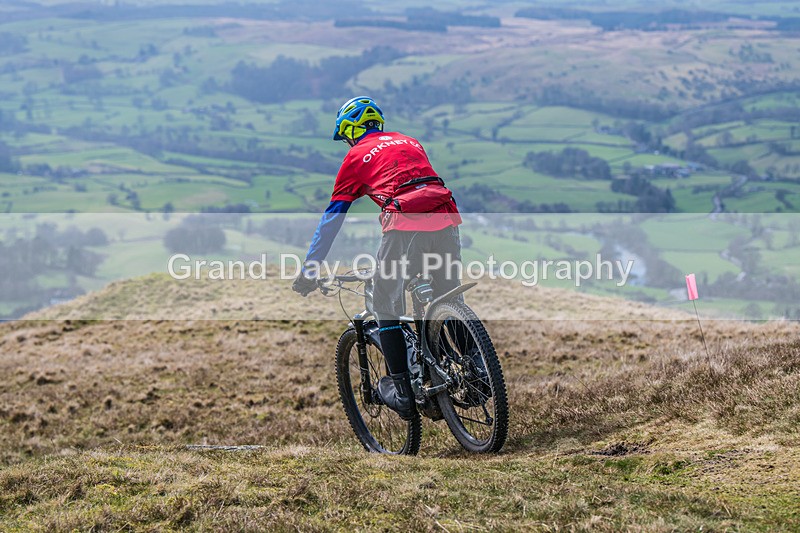 Arant haw-340 - Kendal Winter League Arant Haw Fell Races Sunday 2nd April 2023