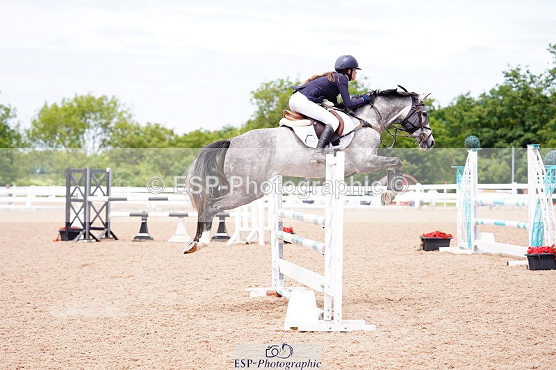 240629A-125050-05468 - Cls 18 Newcomers and 1m Open