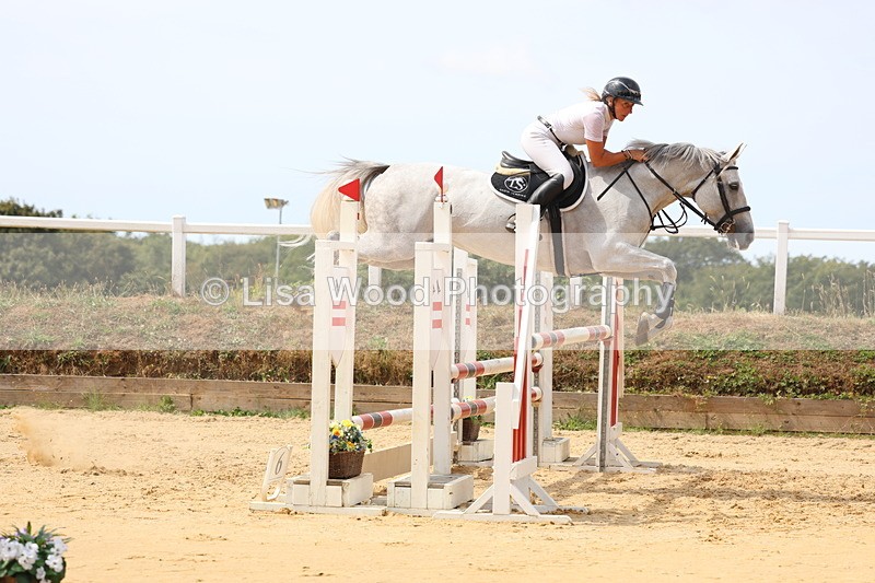 3E7A4112 - Class 7: Senior Newcomers/1.10m open