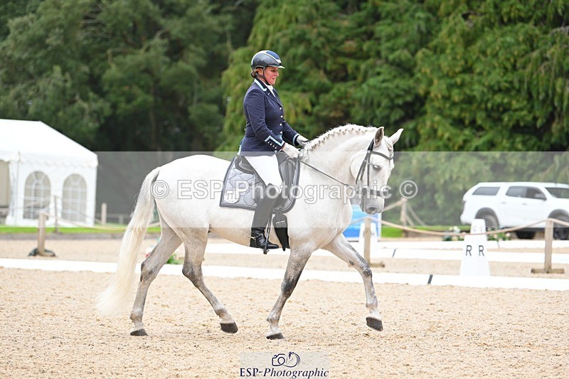 230813-173127-08679 - Cls 14 Medium Silver 16.45 to End