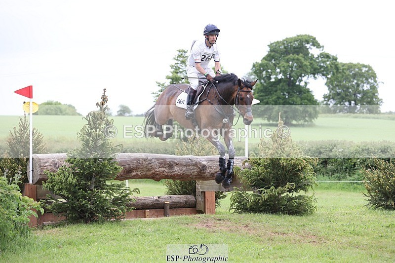 240525-170554-18212 - 260-WATERVALLEY_ROYAL_GUY-Harry_Meade