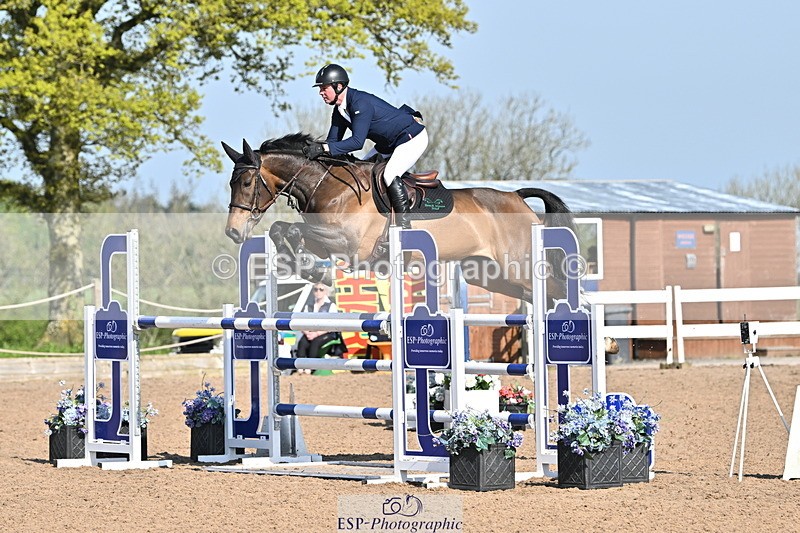 240509A-093036-00574 - Cls 8 Foxhunter