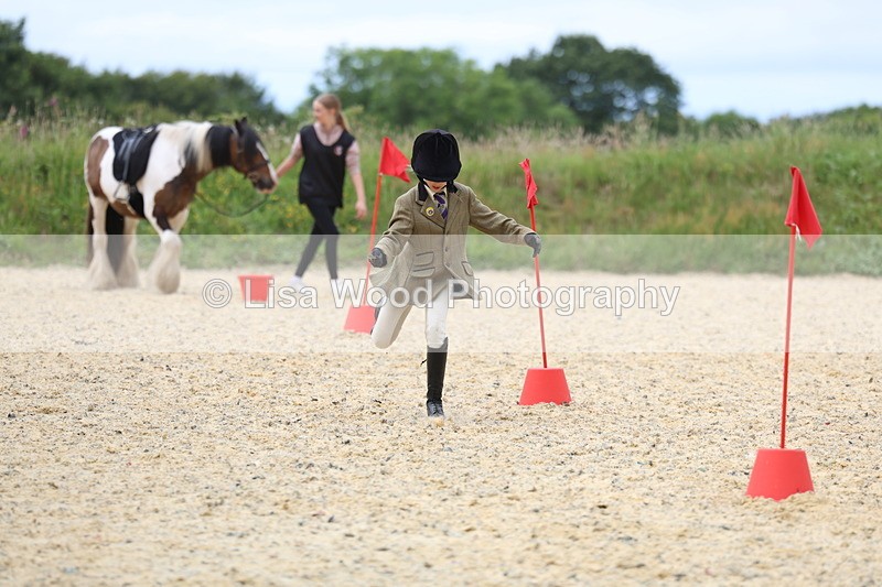 3E7A0119 - Egg and Spoon