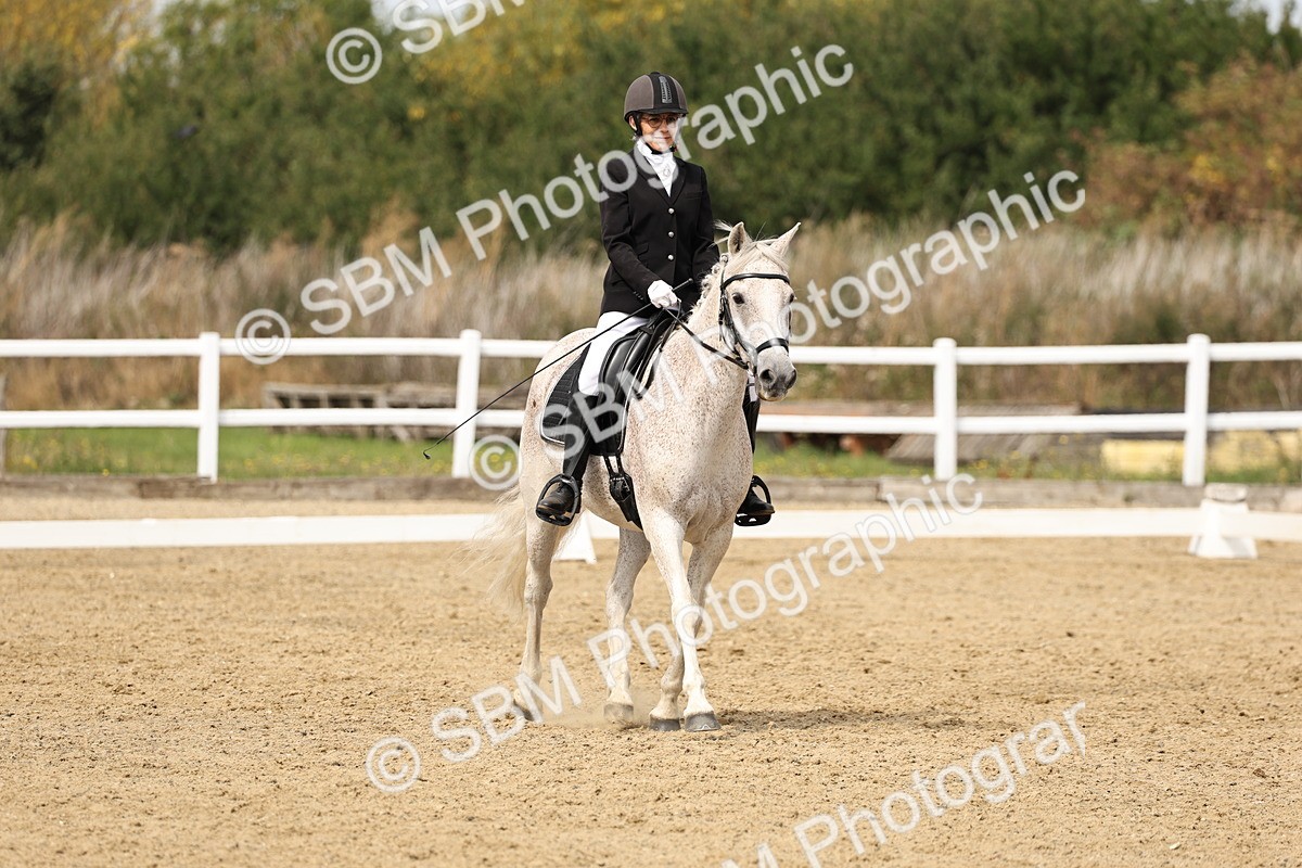 SBM_013157 - Class 3 - Novice 4 - 11.43-12.25