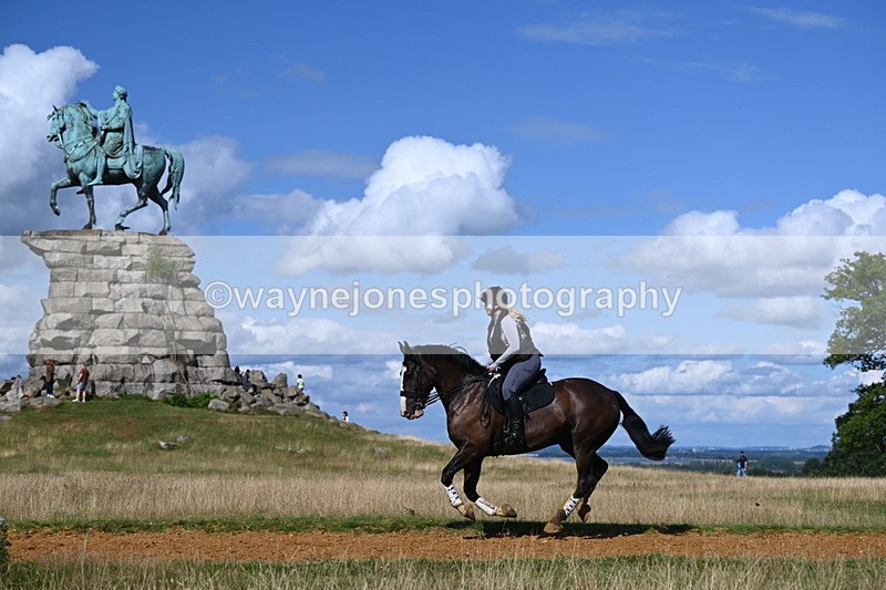 DSC_0175 - Time at Statue 15:58 to 16:05