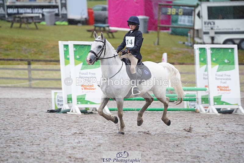 240824X-082536-20197 - 70cm Round 1 8.30 to 9.30