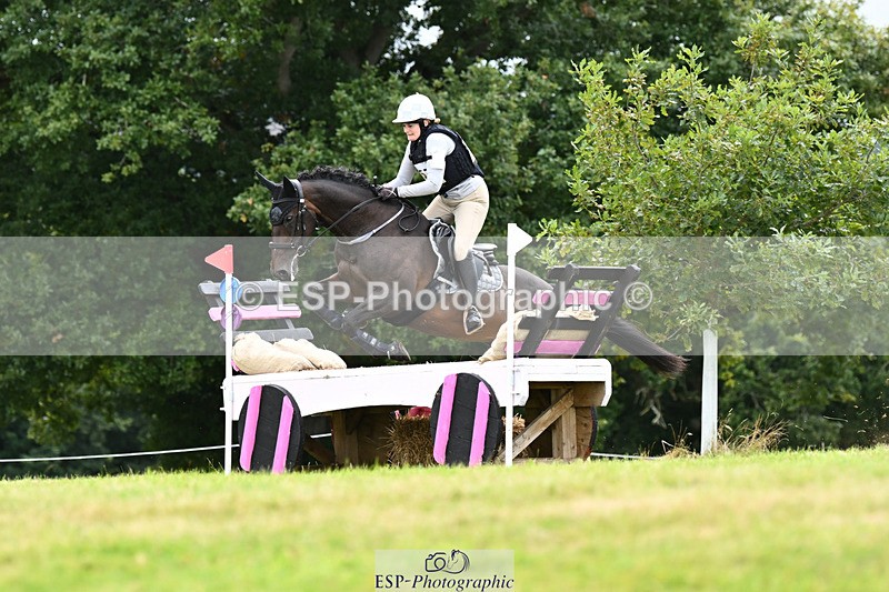 240825X-172240-37495 - 80cm XC 16.30 to 17.30