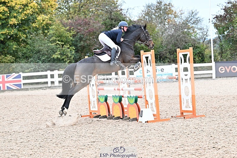 251015-132139-00551 - Cls 4 Newcomers and 1.10m Open