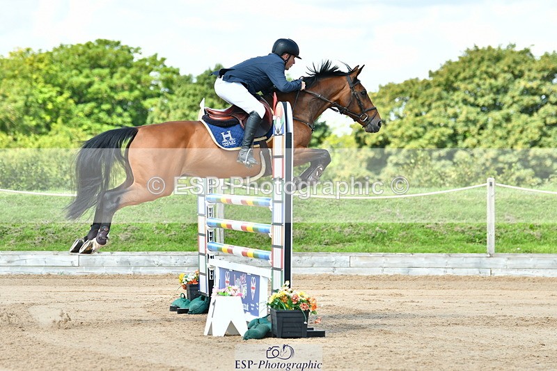 230720A-105259-02000 - Cls 5, 2 Star Medium 1.35m