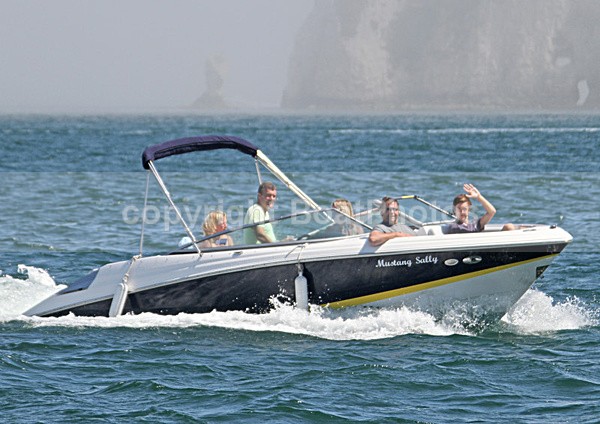 100626 MUSTANG SALLY IMG_8388 - Speedboats