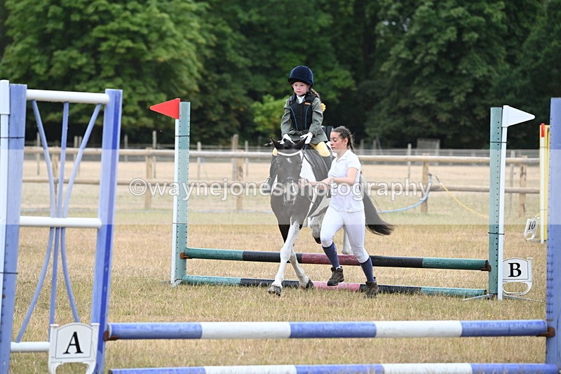 WJ6_9335 - Class 12 Minimus Jumping 45cm