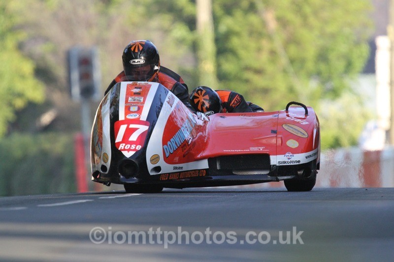 IMG_5485 - Thursday Practice - TT 2013 Side Car